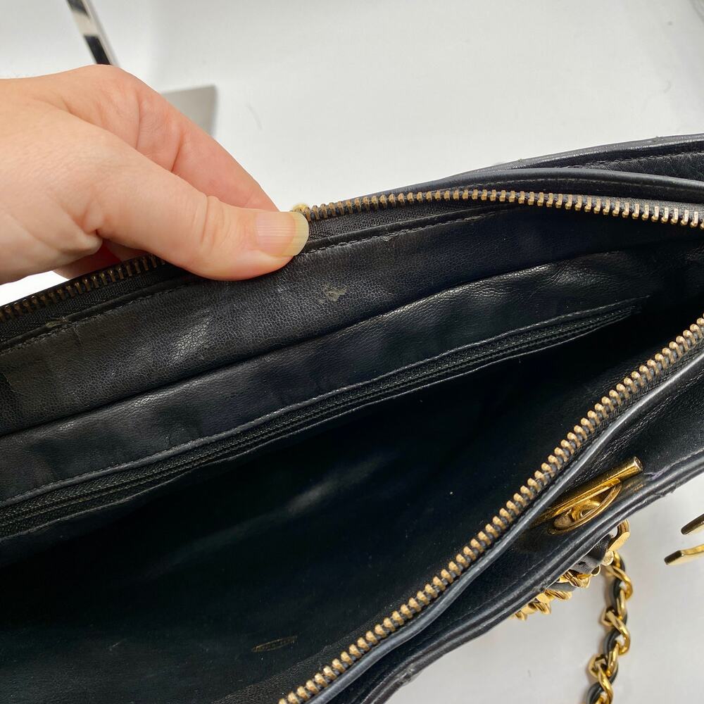 Chanel Vintage Quilted Tote Bag Black Leather Shoulder Shopper chain 24kt - Picture 12 of 15